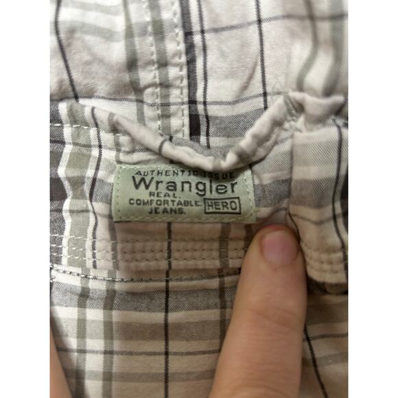 Men’s Size 38 VF Jeanswear LP Beige & Brown Plaid Cargo Shorts - Picture 3 of 4